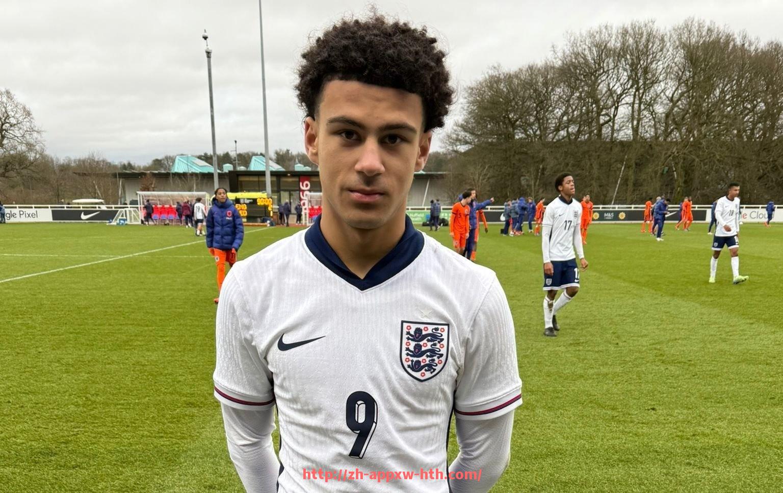 HTH华体会APP下载-世俱杯前主办城市如何加强交通安全宣传与市民意识普及